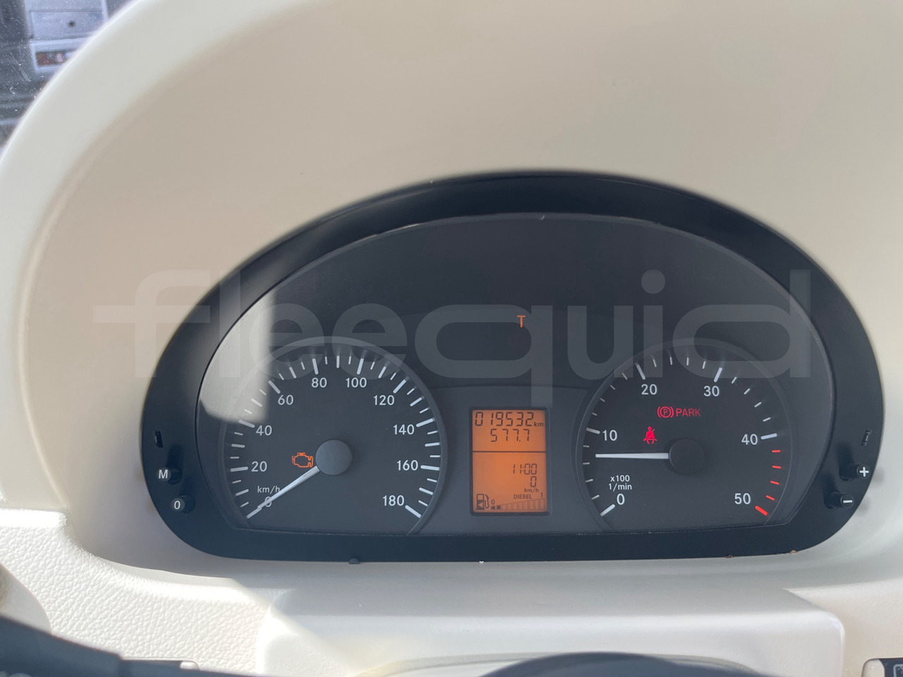 Mercedes-Benz Sprinter - Helyközi busz: 3 kép. Mercedes-Benz Sprinter - Helyközi busz: 3 kép.