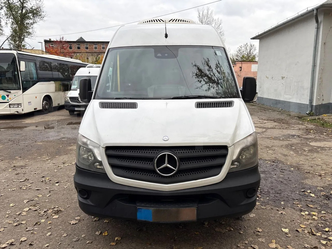 Mercedes-Benz Sprinter - Minibusz, Kisbusz: 2 kép. Mercedes-Benz Sprinter - Minibusz, Kisbusz: 2 kép.