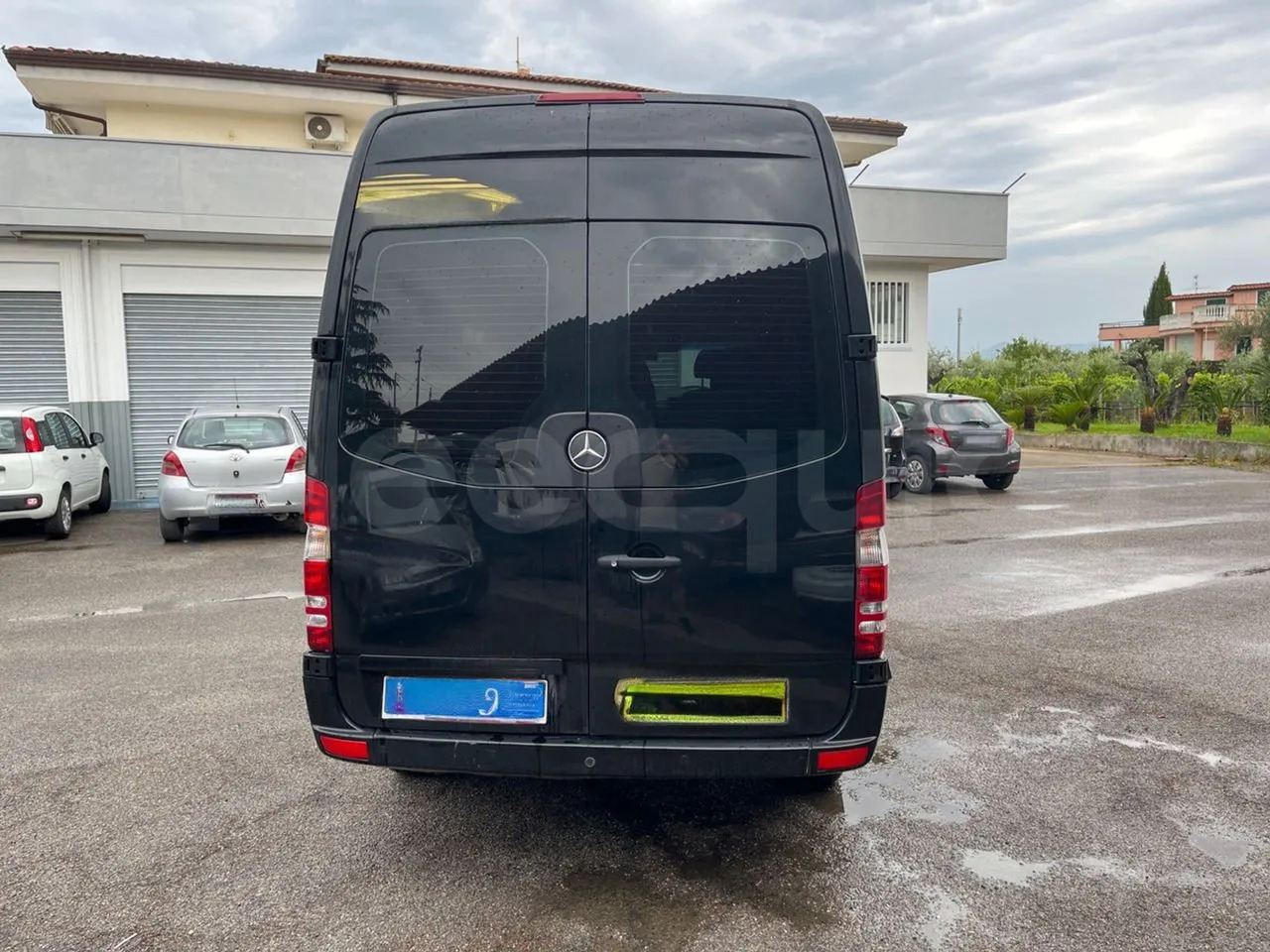 Mercedes-Benz Sprinter - Minibusz, Kisbusz: 5 kép. Mercedes-Benz Sprinter - Minibusz, Kisbusz: 5 kép.