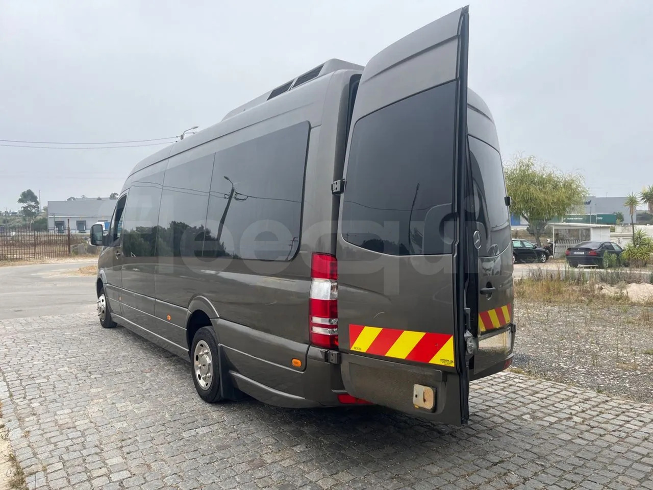 Mercedes-Benz Sprinter - Minibusz, Kisbusz: 5 kép. Mercedes-Benz Sprinter - Minibusz, Kisbusz: 5 kép.