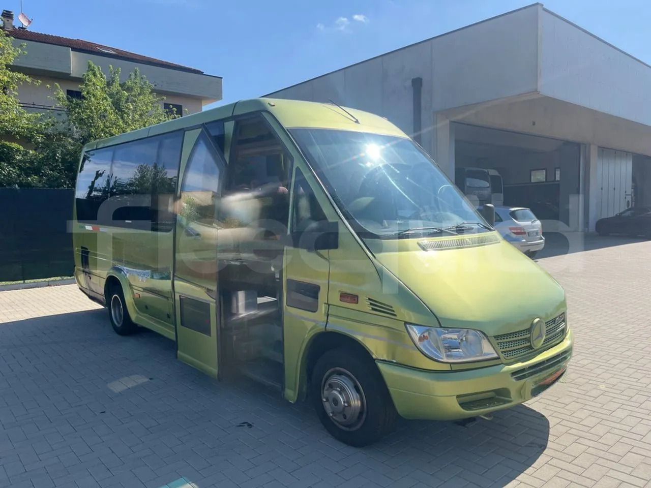 Mercedes-Benz Sprinter - Minibusz, Kisbusz: 1 kép. Mercedes-Benz Sprinter - Minibusz, Kisbusz: 1 kép.