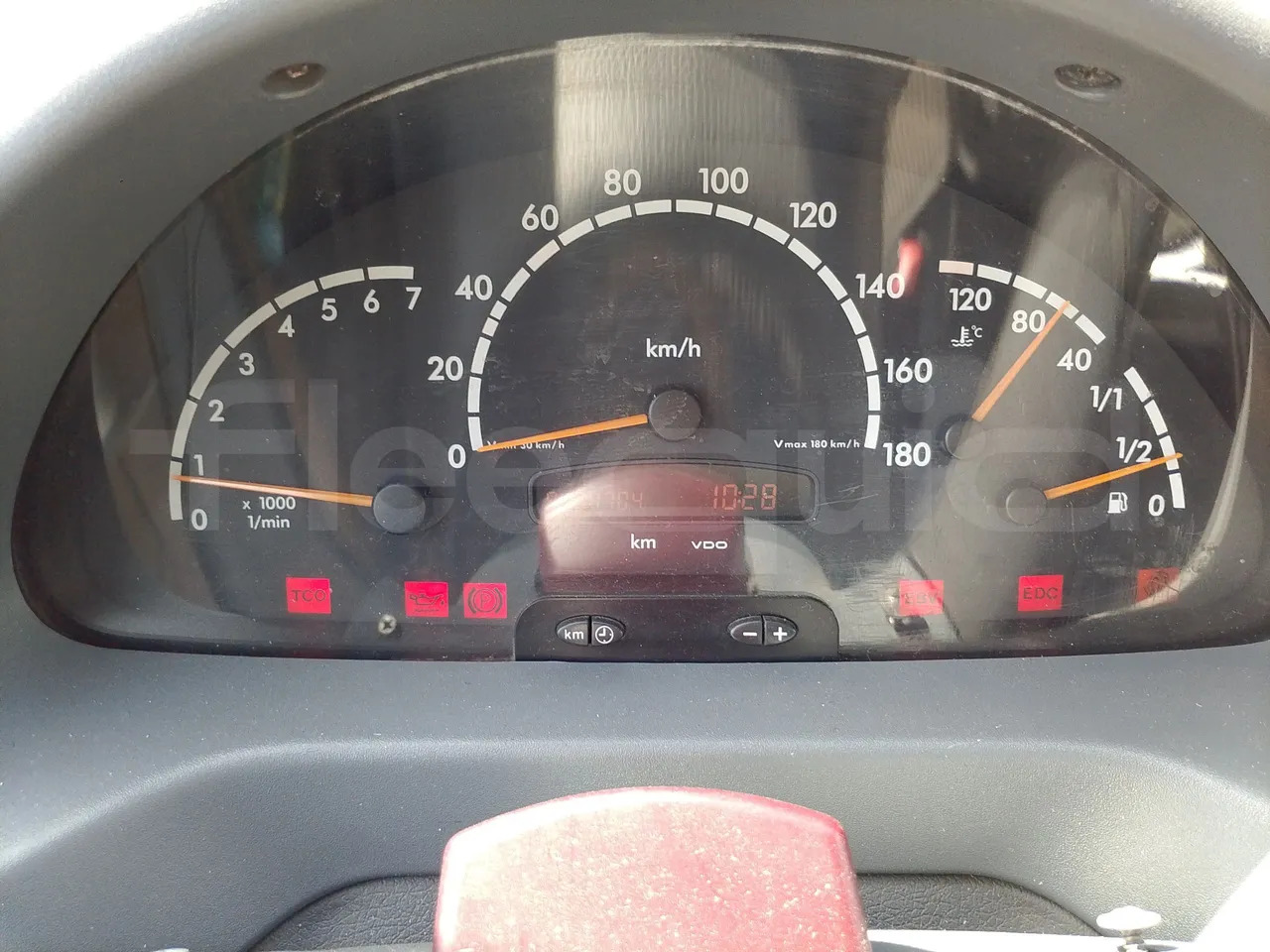 Mercedes-Benz Sprinter - Minibusz, Kisbusz: 3 kép. Mercedes-Benz Sprinter - Minibusz, Kisbusz: 3 kép.