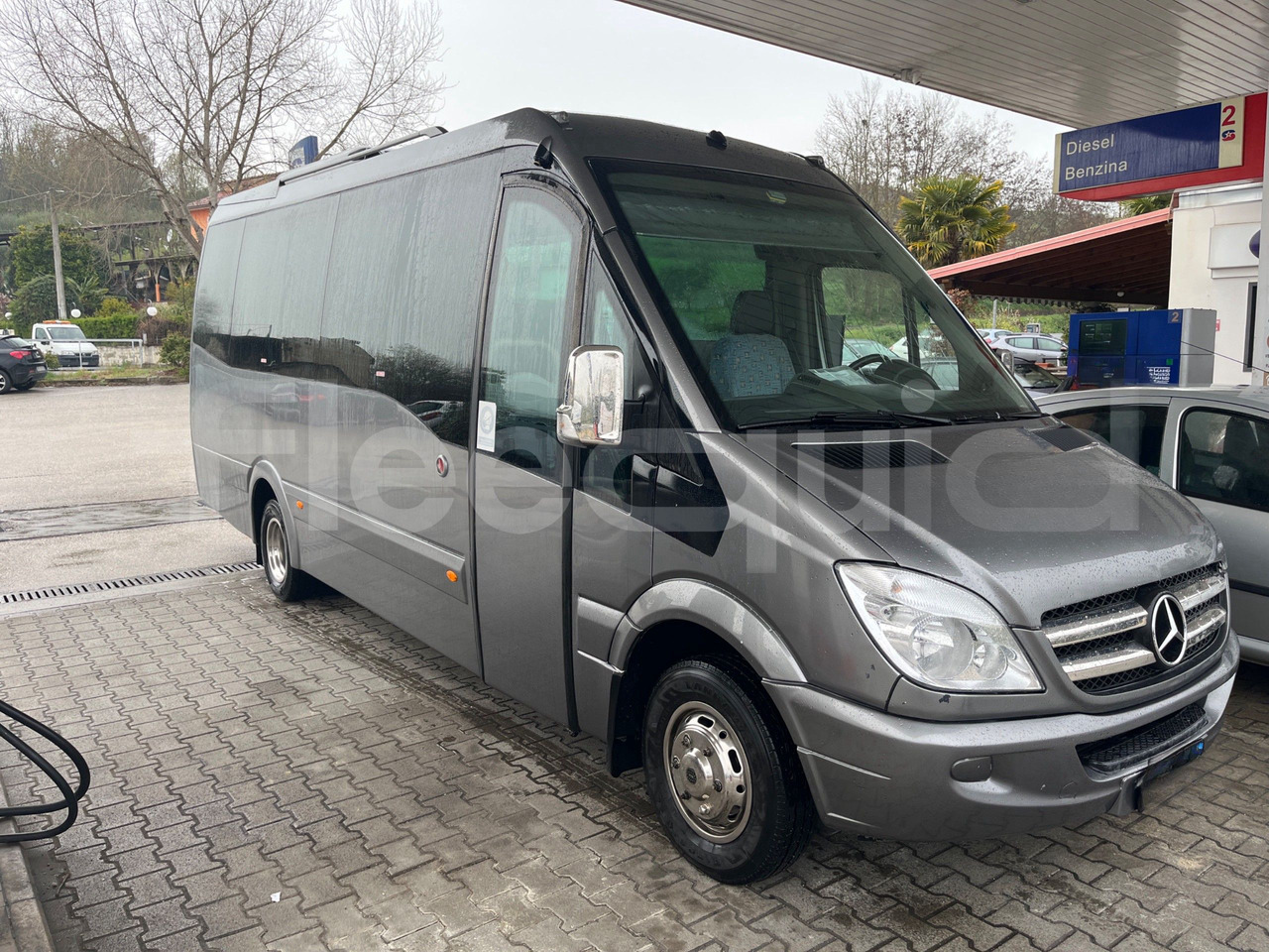 Mercedes-Benz Sprinter - Minibusz, Kisbusz: 1 kép. Mercedes-Benz Sprinter - Minibusz, Kisbusz: 1 kép.