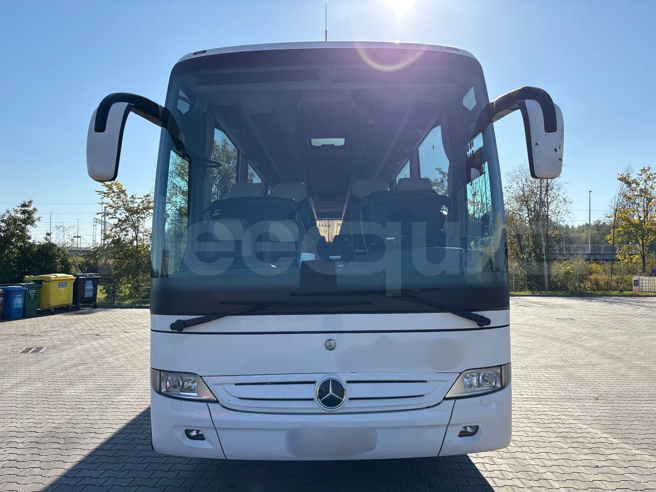 Mercedes-Benz Tourismo - Távolsági busz: 2 kép. Mercedes-Benz Tourismo - Távolsági busz: 2 kép.