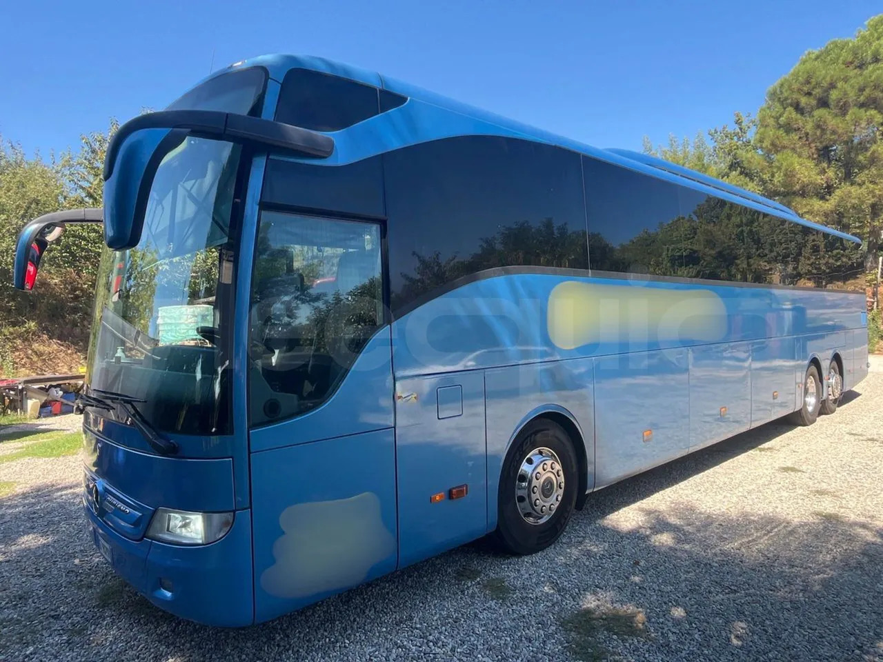 Mercedes-Benz Tourismo - Távolsági busz: 4 kép. Mercedes-Benz Tourismo - Távolsági busz: 4 kép.