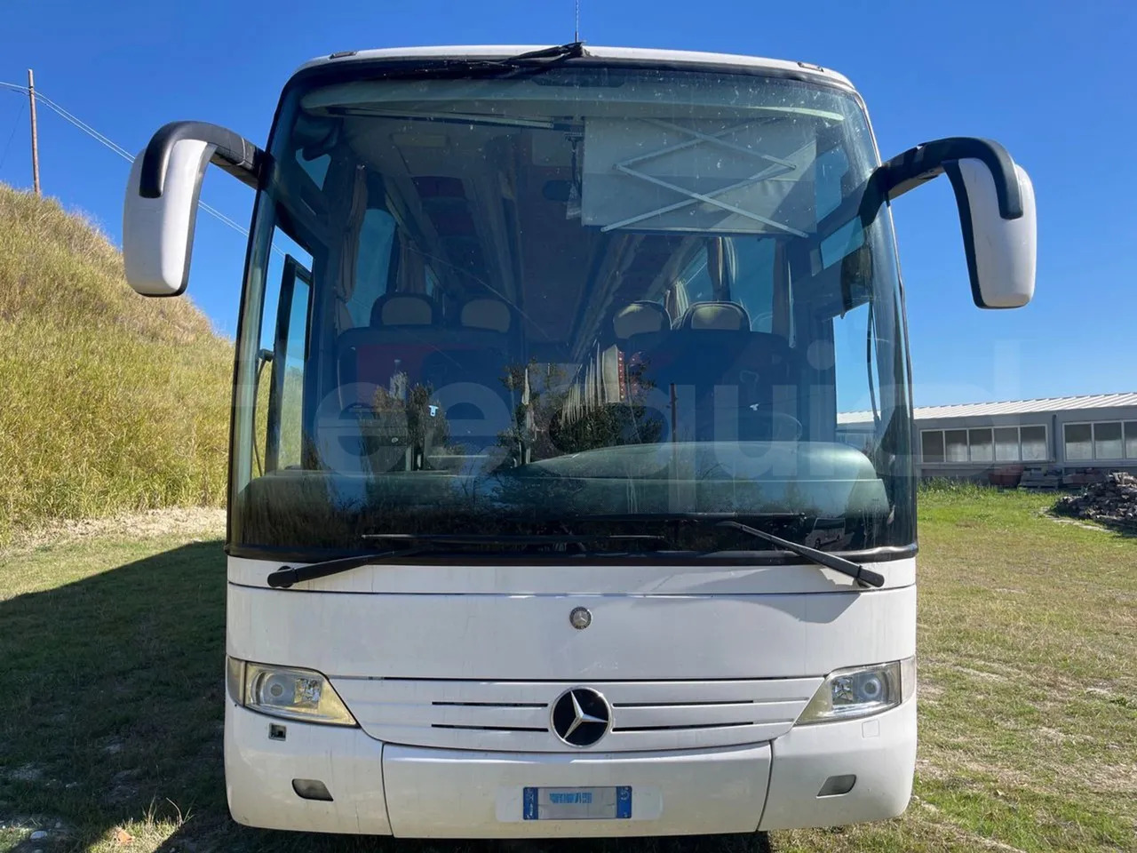 Mercedes-Benz Travego - Távolsági busz: 2 kép. Mercedes-Benz Travego - Távolsági busz: 2 kép.
