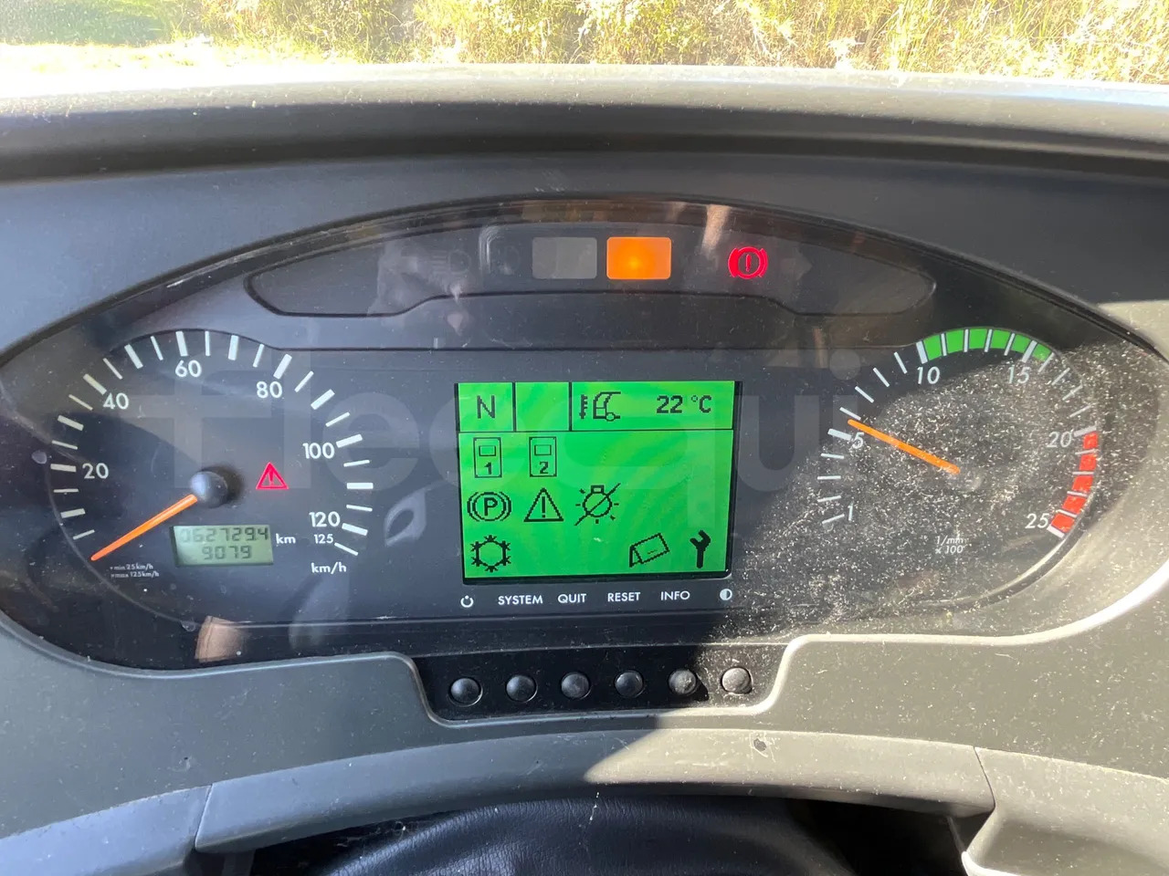 Mercedes-Benz Travego - Távolsági busz: 3 kép. Mercedes-Benz Travego - Távolsági busz: 3 kép.