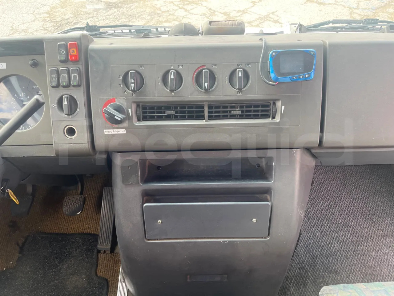 Mercedes-Benz Vario lízing Mercedes-Benz Vario: 18 kép. Mercedes-Benz Vario lízing Mercedes-Benz Vario: 18 kép.