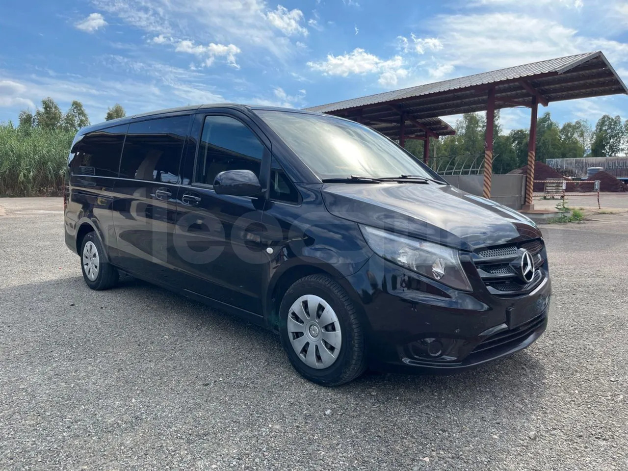 Mercedes-Benz Vito Tourer - Helyközi busz: 1 kép. Mercedes-Benz Vito Tourer - Helyközi busz: 1 kép.