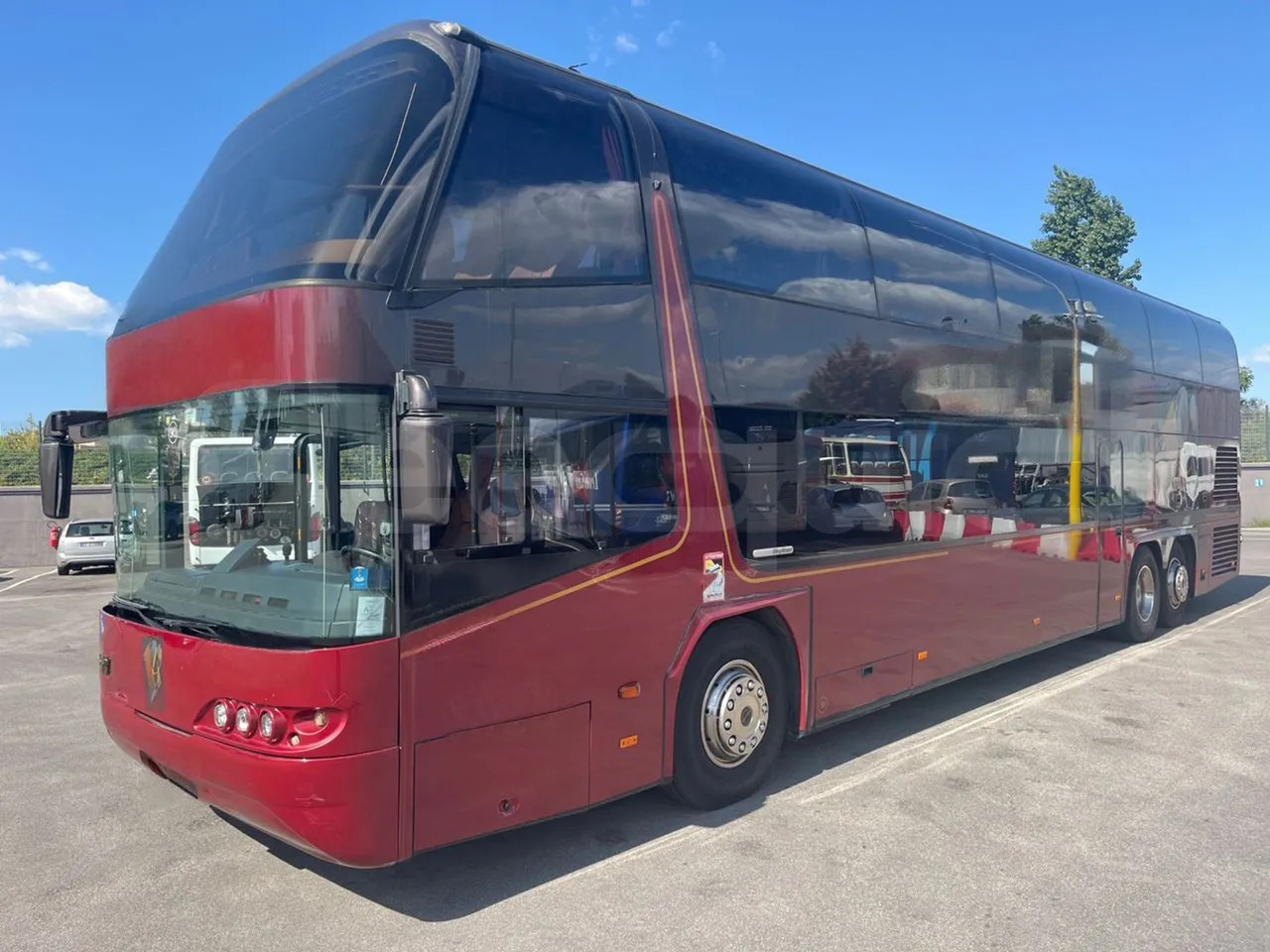 Neoplan 1122/3 - Távolsági busz: 4 kép. Neoplan 1122/3 - Távolsági busz: 4 kép.