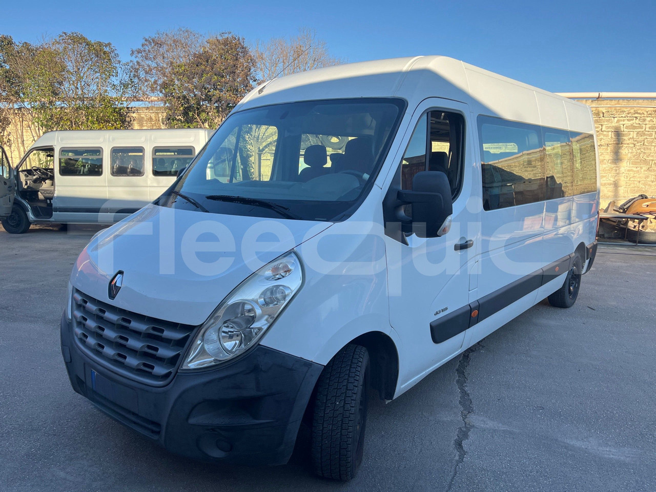 Renault Master - Minibusz, Kisbusz: 4 kép. Renault Master - Minibusz, Kisbusz: 4 kép.