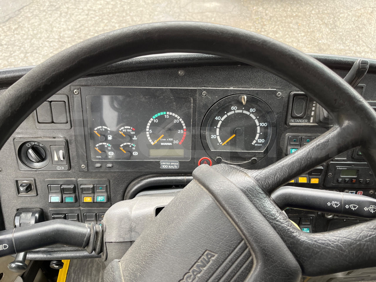 Scania De Simon - Helyközi busz: 3 kép. Scania De Simon - Helyközi busz: 3 kép.