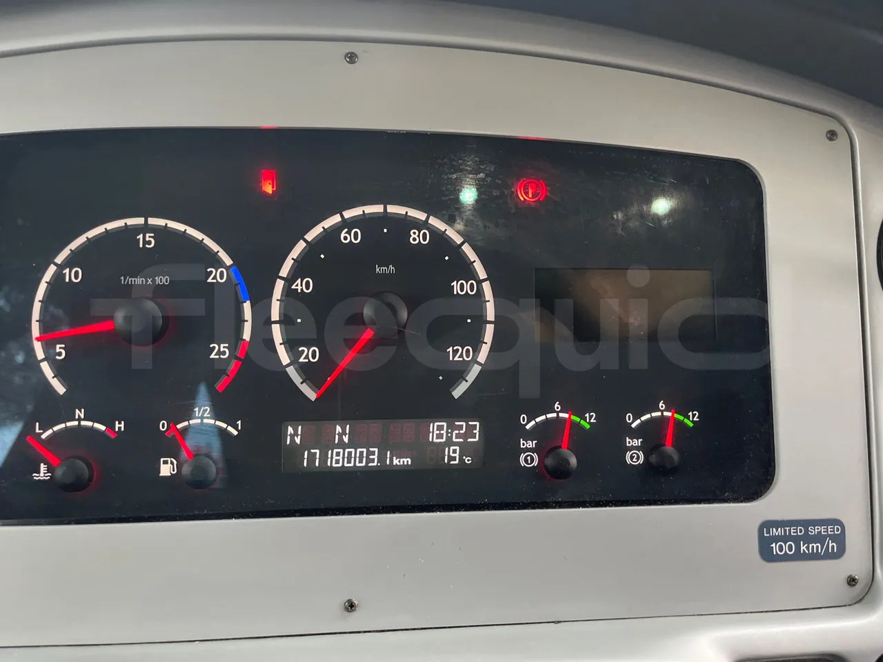 Scania Irizar K480 - Távolsági busz: 3 kép. Scania Irizar K480 - Távolsági busz: 3 kép.
