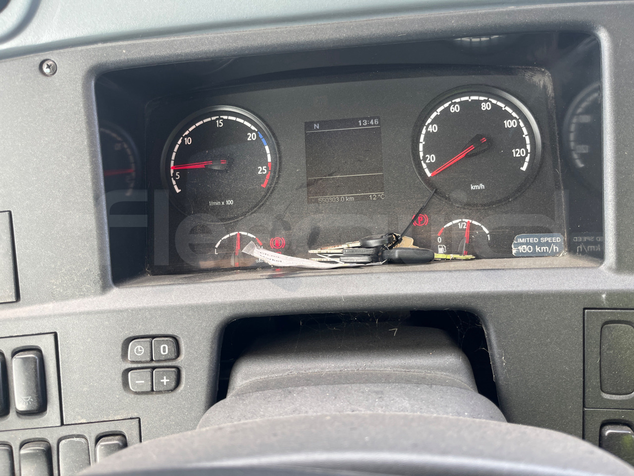 Scania Magnus - Helyközi busz: 3 kép. Scania Magnus - Helyközi busz: 3 kép.