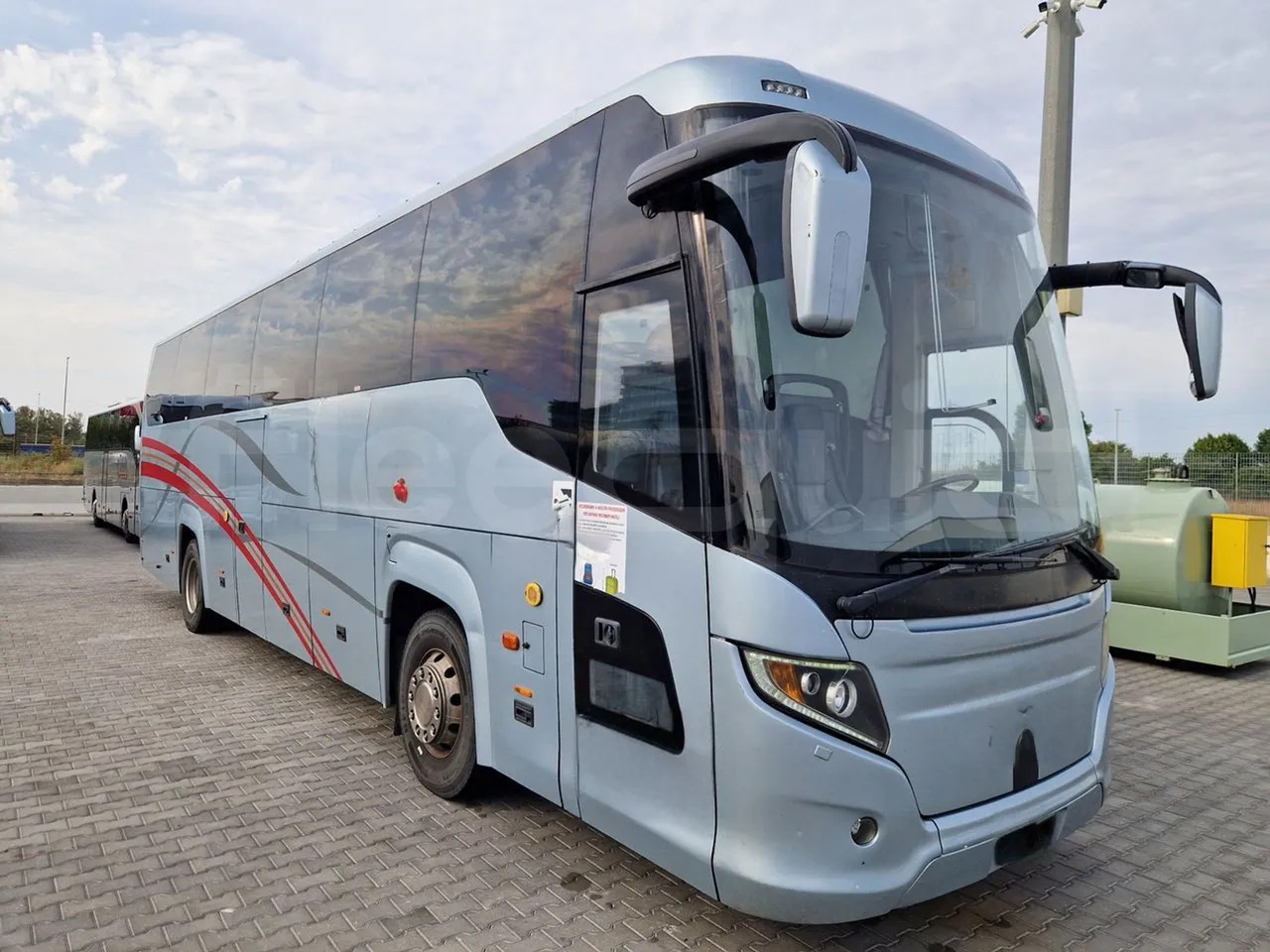 Scania Touring HD - Távolsági busz: 1 kép. Scania Touring HD - Távolsági busz: 1 kép.