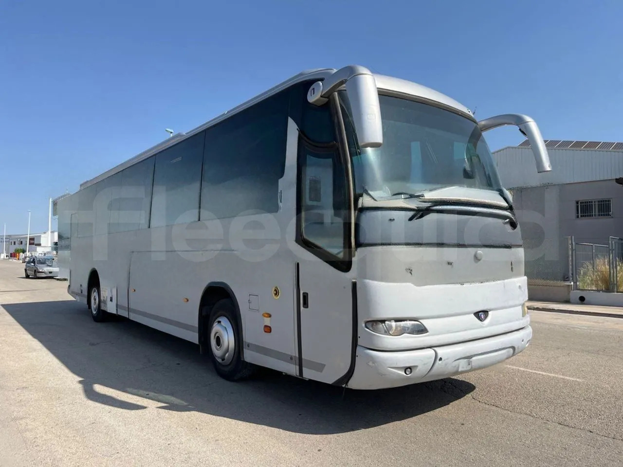 Scania Touring HD - Távolsági busz: 1 kép. Scania Touring HD - Távolsági busz: 1 kép.