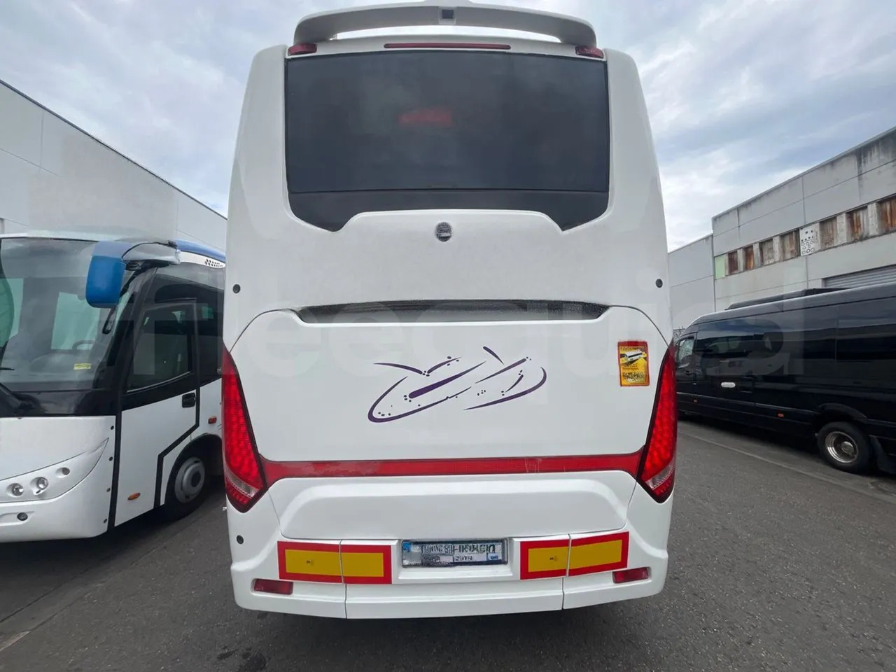 Scania Touring HD - Távolsági busz: 5 kép. Scania Touring HD - Távolsági busz: 5 kép.