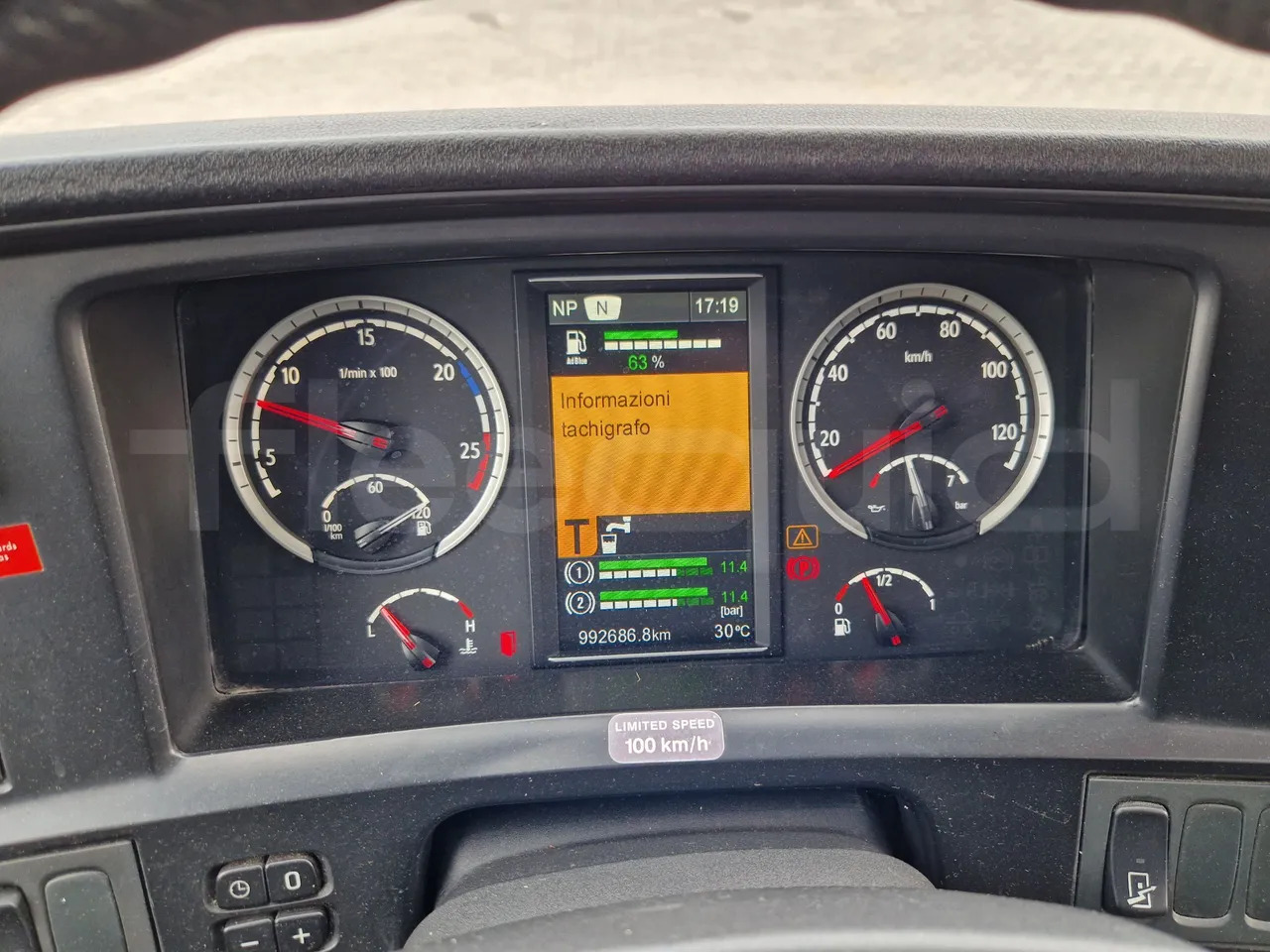 Scania Touring HD - Távolsági busz: 3 kép. Scania Touring HD - Távolsági busz: 3 kép.