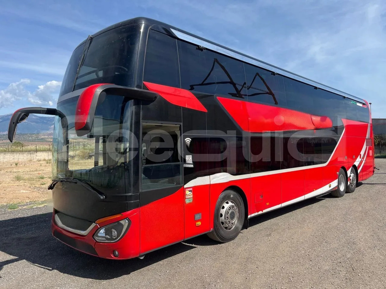 Setra S 531 DT - Távolsági busz: 4 kép. Setra S 531 DT - Távolsági busz: 4 kép.