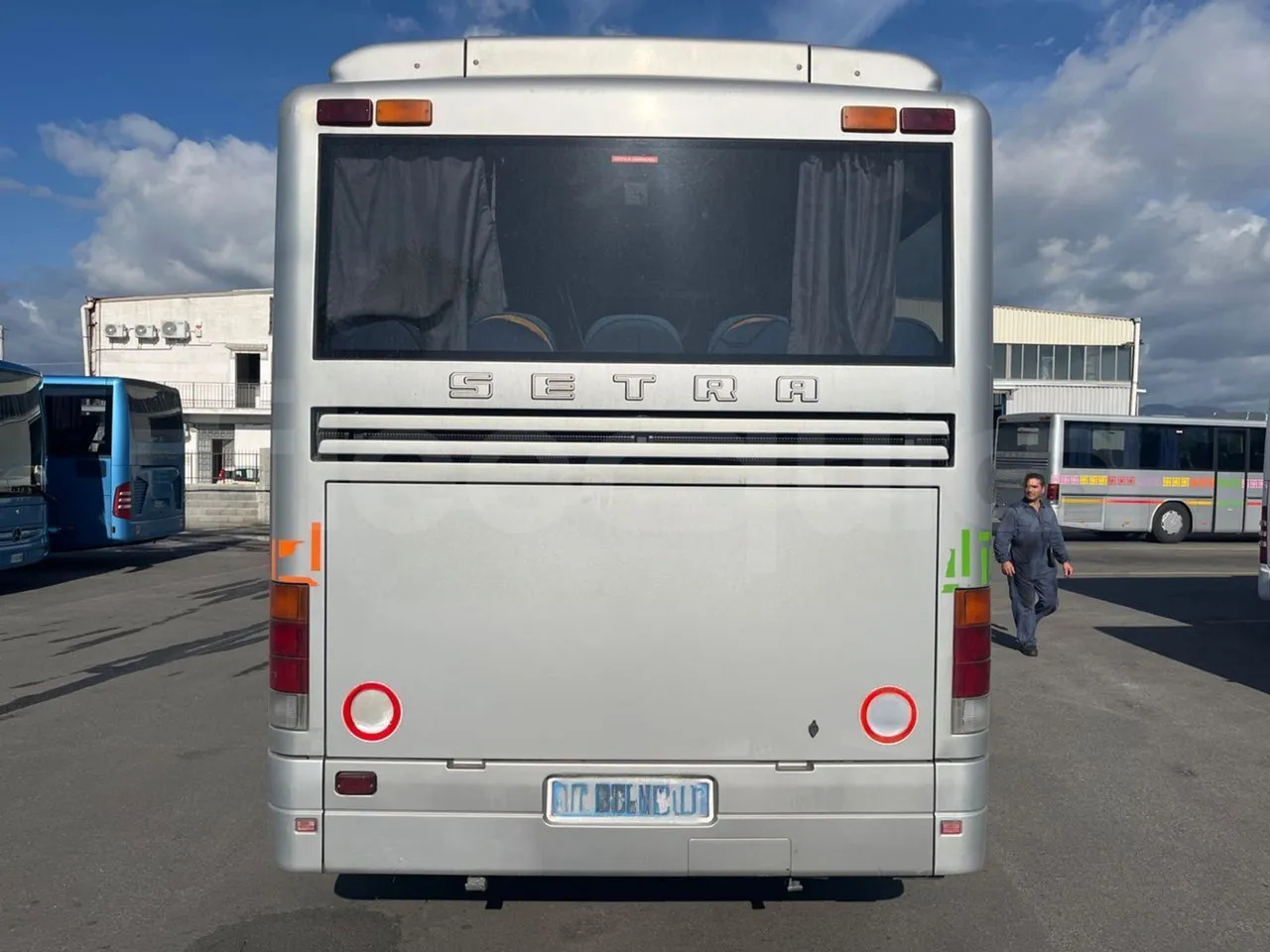 Setra S313 - Helyközi busz: 5 kép. Setra S313 - Helyközi busz: 5 kép.
