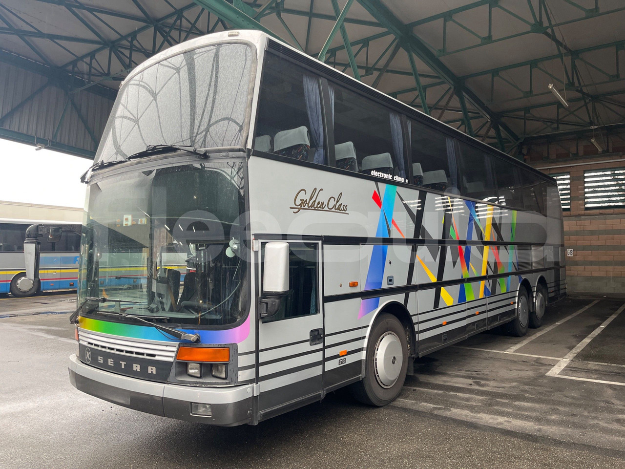 Setra S316 - Emeletes busz: 4 kép. Setra S316 - Emeletes busz: 4 kép.