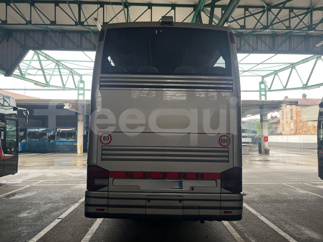 Setra S316 - Emeletes busz: 5 kép. Setra S316 - Emeletes busz: 5 kép.