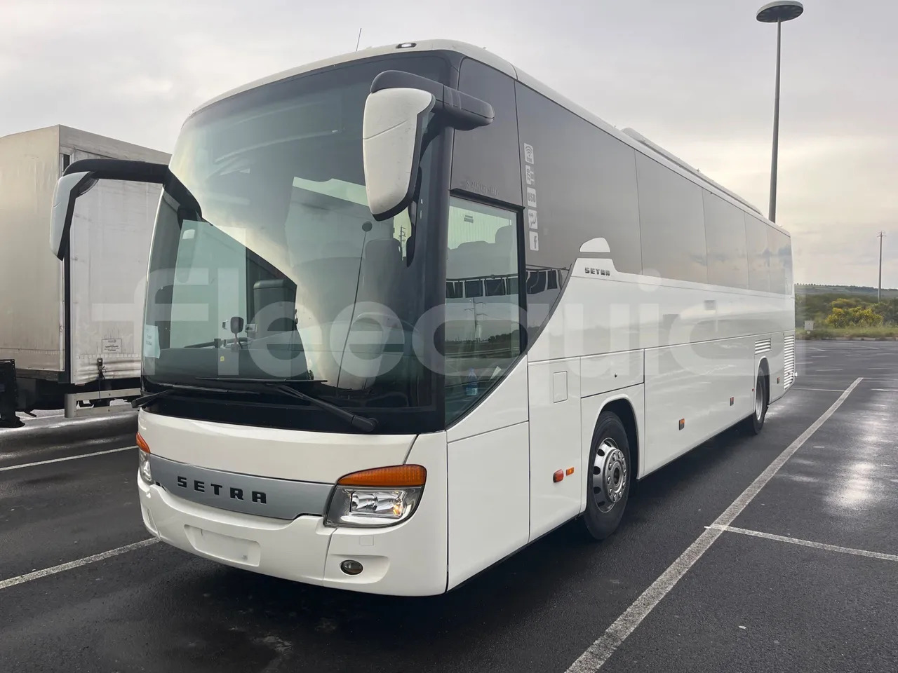 Setra S415 - Távolsági busz: 4 kép. Setra S415 - Távolsági busz: 4 kép.