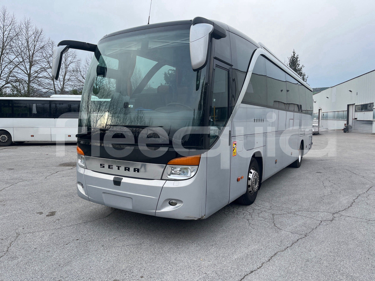 Setra S415 - Távolsági busz: 4 kép. Setra S415 - Távolsági busz: 4 kép.