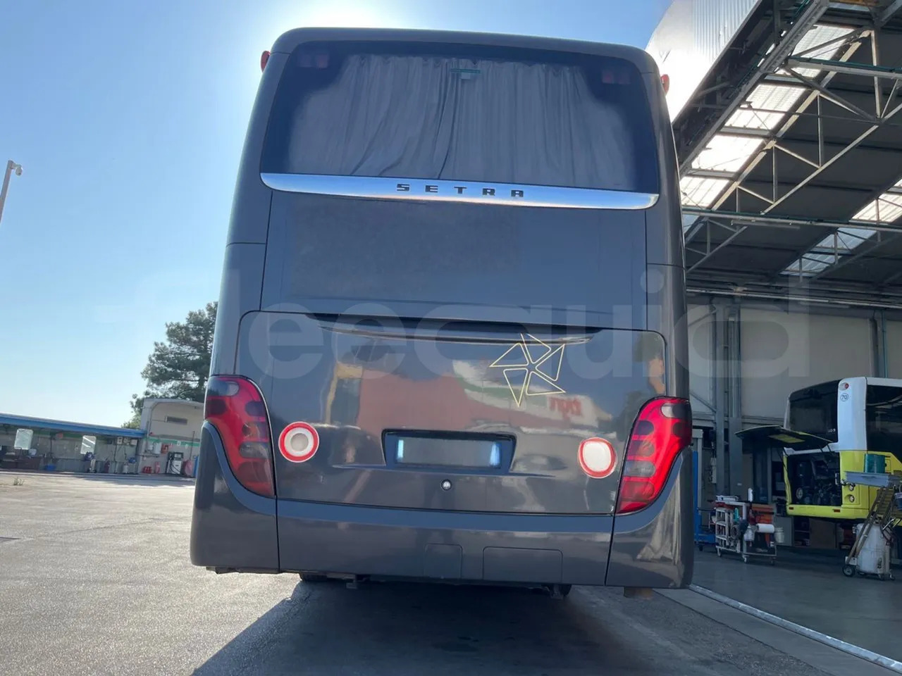 Setra S415 - Távolsági busz: 5 kép. Setra S415 - Távolsági busz: 5 kép.
