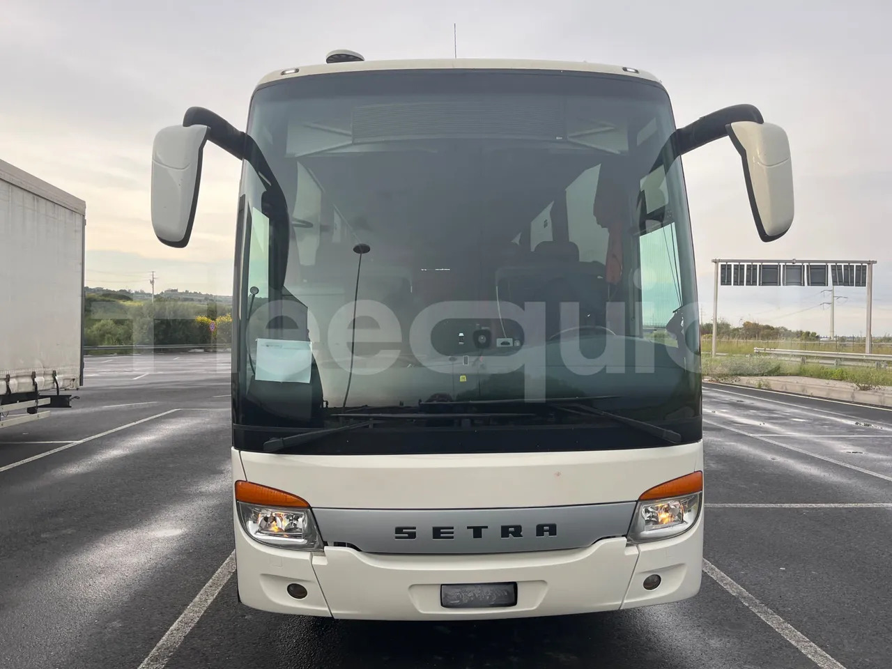 Setra S415 - Távolsági busz: 2 kép. Setra S415 - Távolsági busz: 2 kép.
