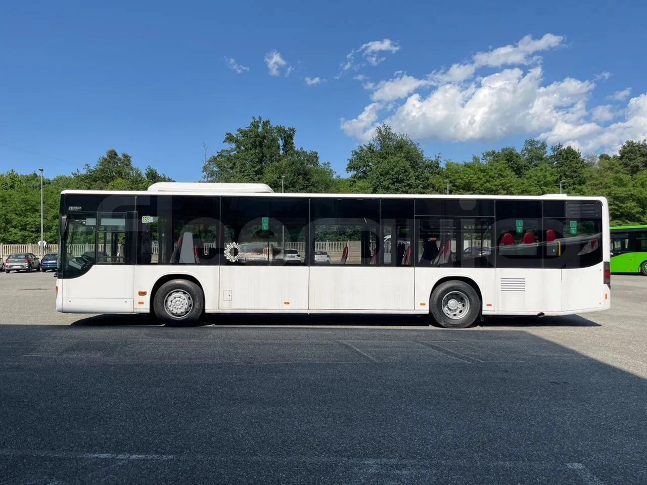 Setra S415 - Városi busz: 5 kép. Setra S415 - Városi busz: 5 kép.