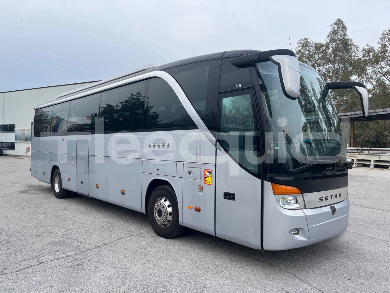 Setra S415 - Távolsági busz: 1 kép. Setra S415 - Távolsági busz: 1 kép.