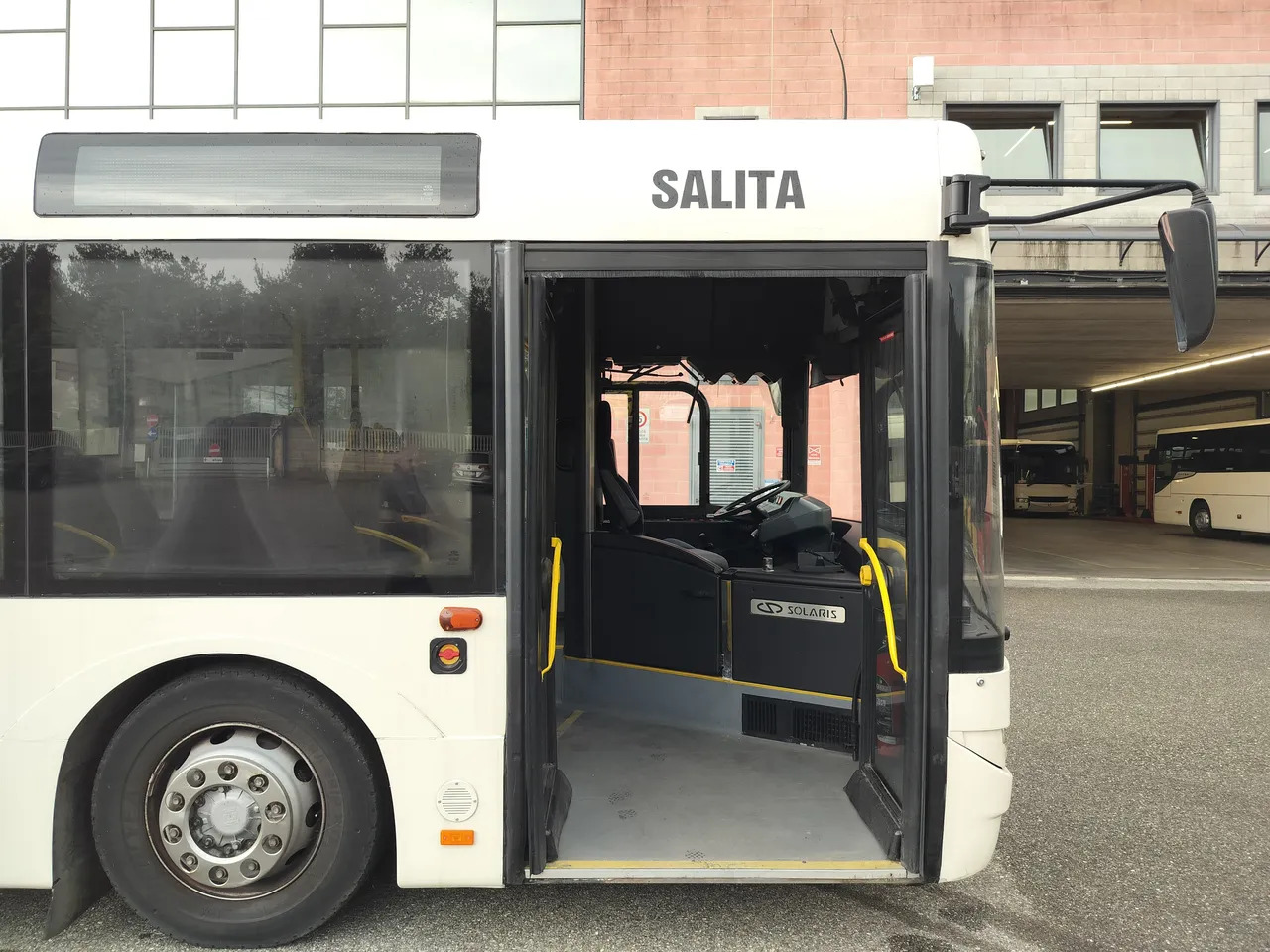 Városi busz Solaris Urbino: 13 kép. Városi busz Solaris Urbino: 13 kép.