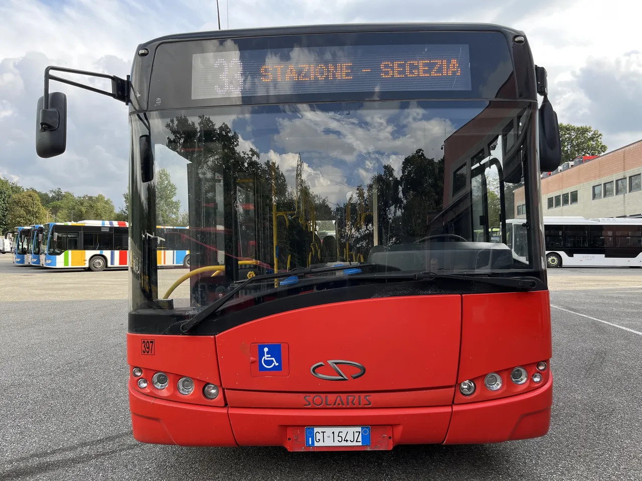 Solaris Urbino - Városi busz: 2 kép. Solaris Urbino - Városi busz: 2 kép.