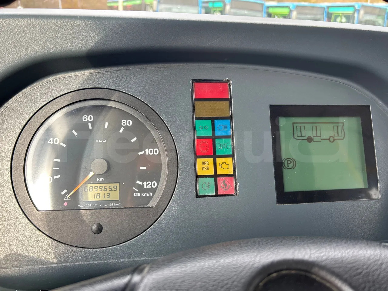 Solaris Urbino - Városi busz: 3 kép. Solaris Urbino - Városi busz: 3 kép.