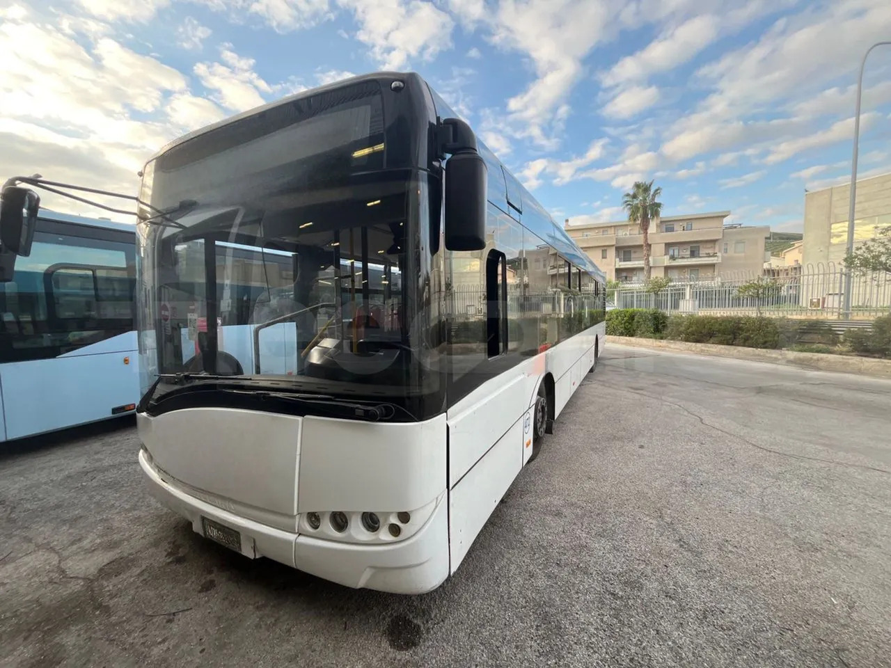 Solaris Urbino - Városi busz: 4 kép. Solaris Urbino - Városi busz: 4 kép.