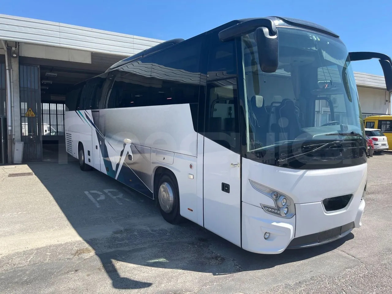 Távolsági busz Vdl Futura: 1 kép.