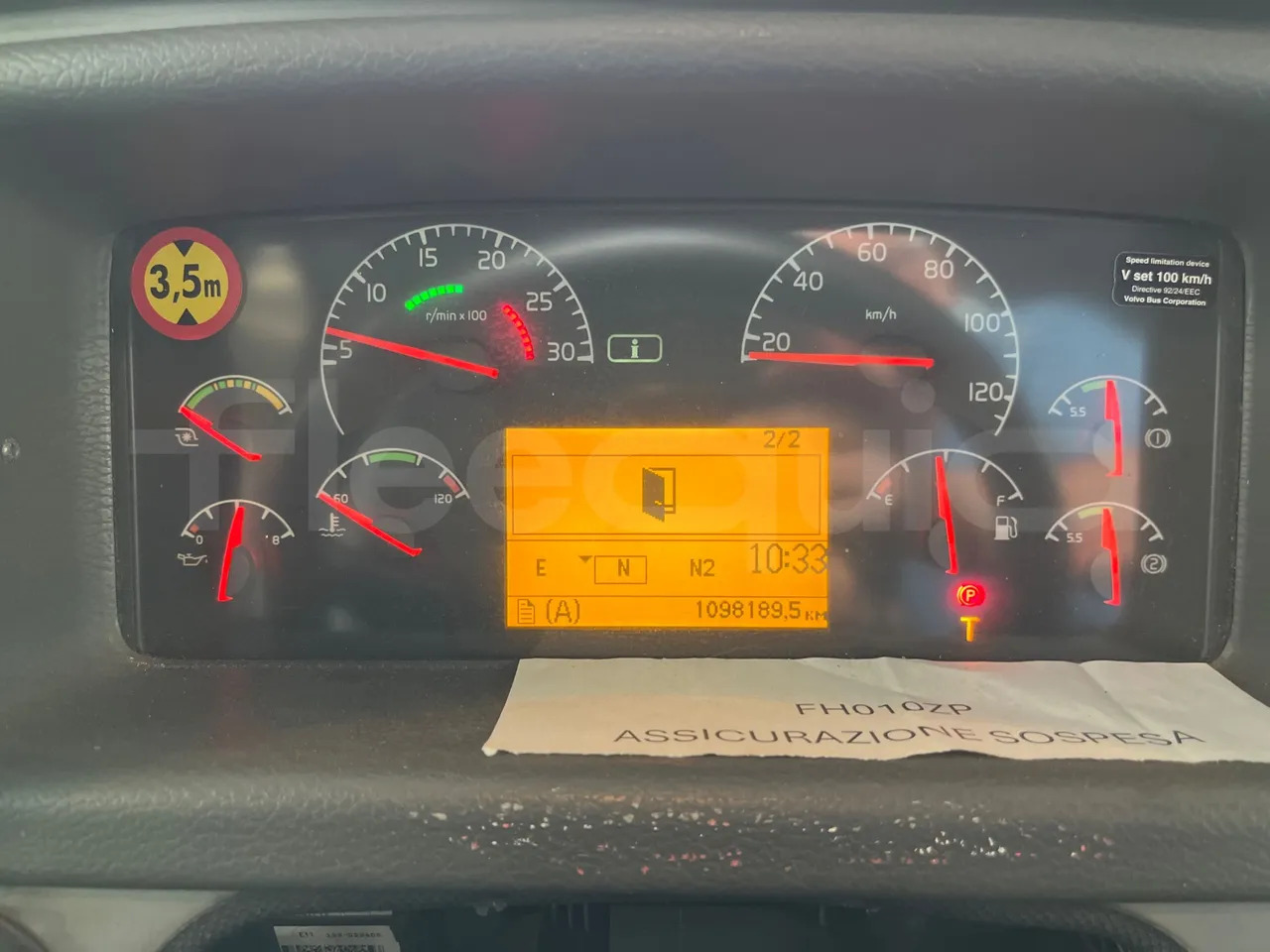 Volvo B12 - Távolsági busz: 3 kép. Volvo B12 - Távolsági busz: 3 kép.