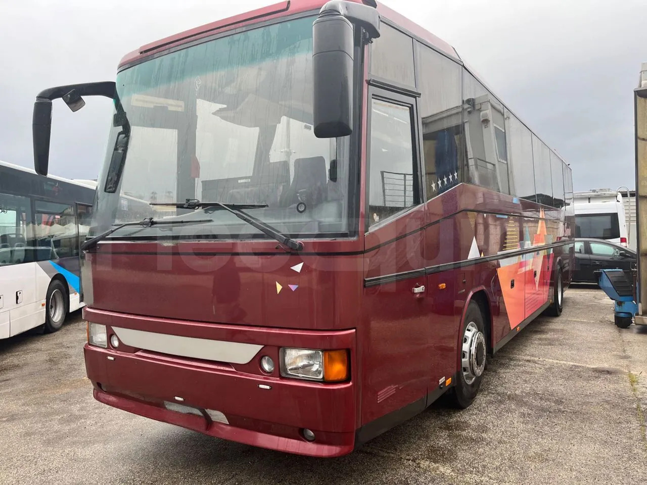 Volvo B12 - Távolsági busz: 4 kép. Volvo B12 - Távolsági busz: 4 kép.