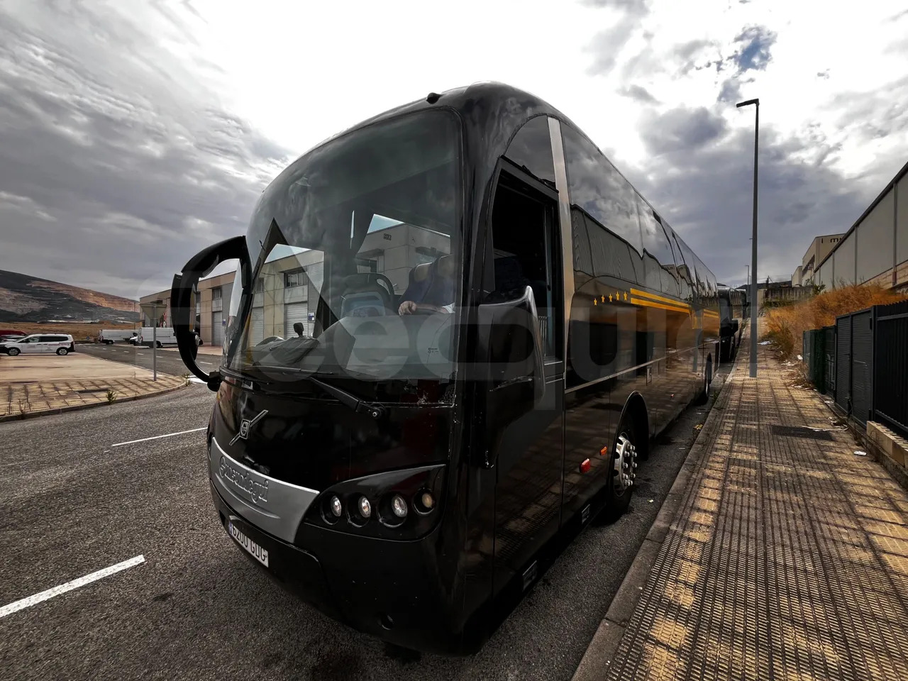 Volvo B12B - Távolsági busz: 4 kép. Volvo B12B - Távolsági busz: 4 kép.