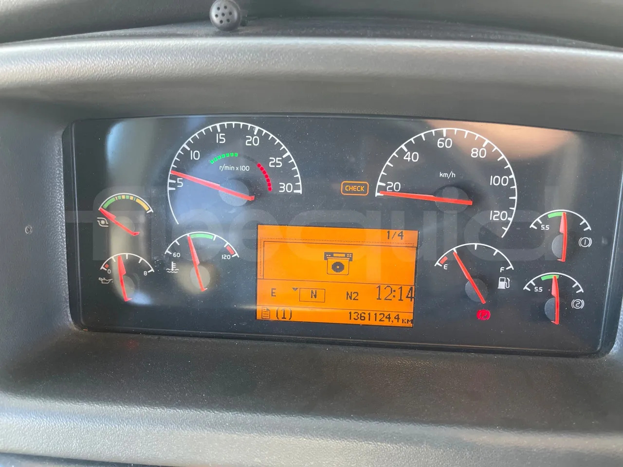 Volvo B12B - Távolsági busz: 3 kép. Volvo B12B - Távolsági busz: 3 kép.