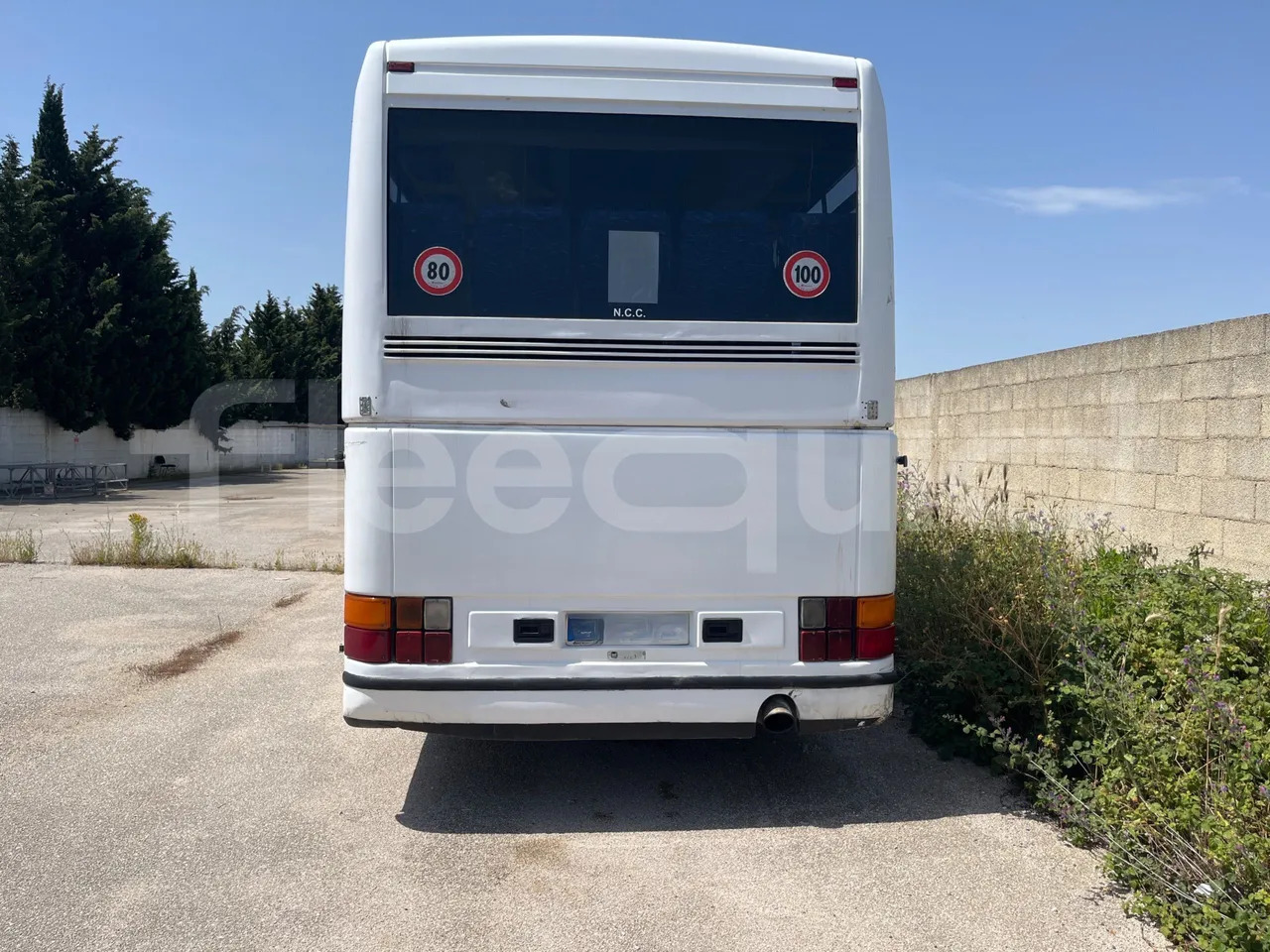 Volvo Barbi Echo - Távolsági busz: 5 kép. Volvo Barbi Echo - Távolsági busz: 5 kép.