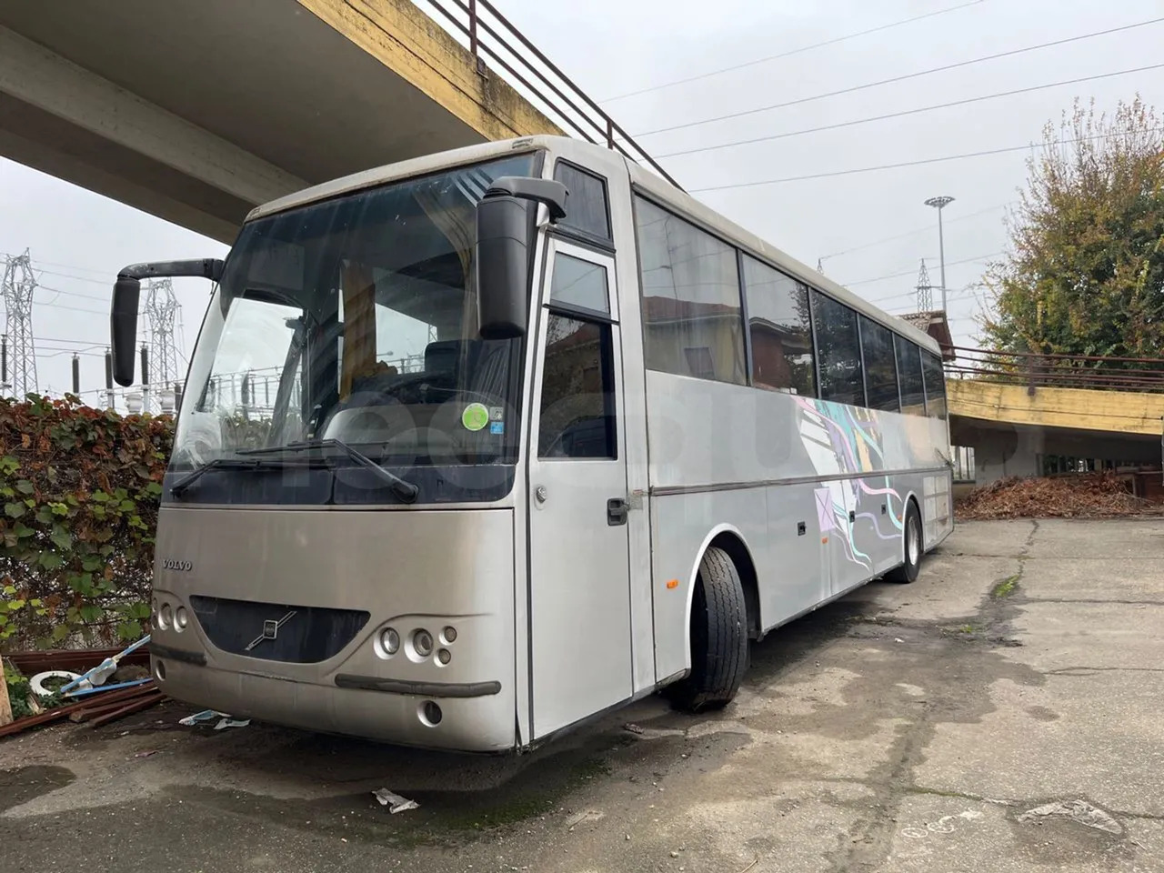 Volvo Barbi Genesis - Távolsági busz: 4 kép. Volvo Barbi Genesis - Távolsági busz: 4 kép.