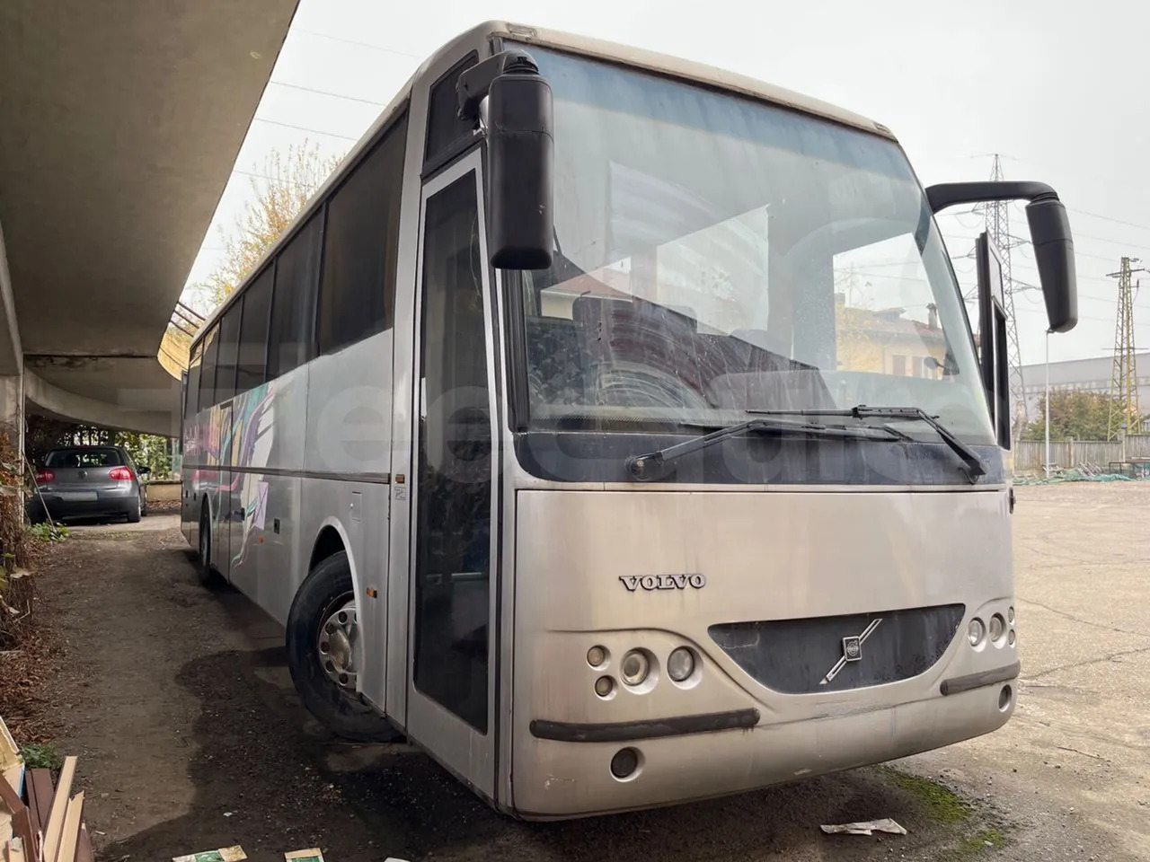 Volvo Barbi Genesis - Távolsági busz: 1 kép. Volvo Barbi Genesis - Távolsági busz: 1 kép.