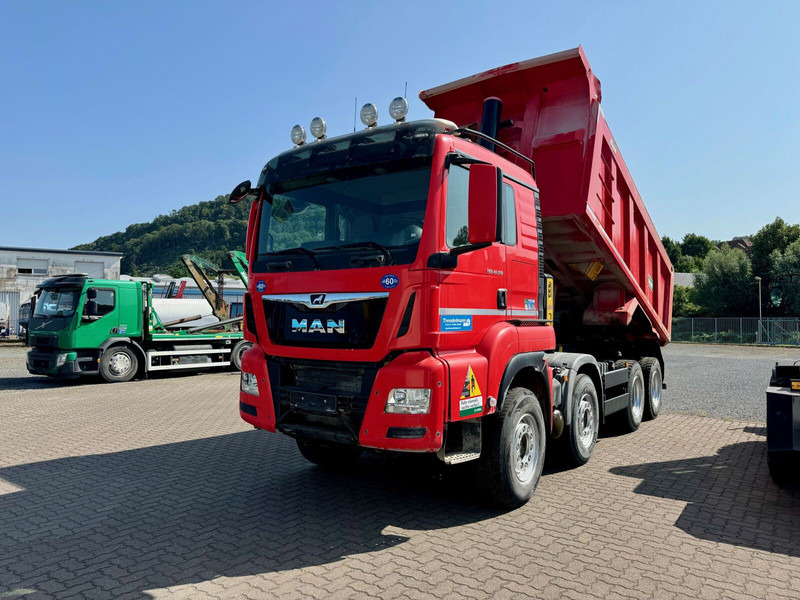 MAN TGS 41.510 8x4 Kipper 18 qm Hinterkipper Hardox Steel - Billenőplatós teherautó: 2 kép. MAN TGS 41.510 8x4 Kipper 18 qm Hinterkipper Hardox Steel - Billenőplatós teherautó: 2 kép.