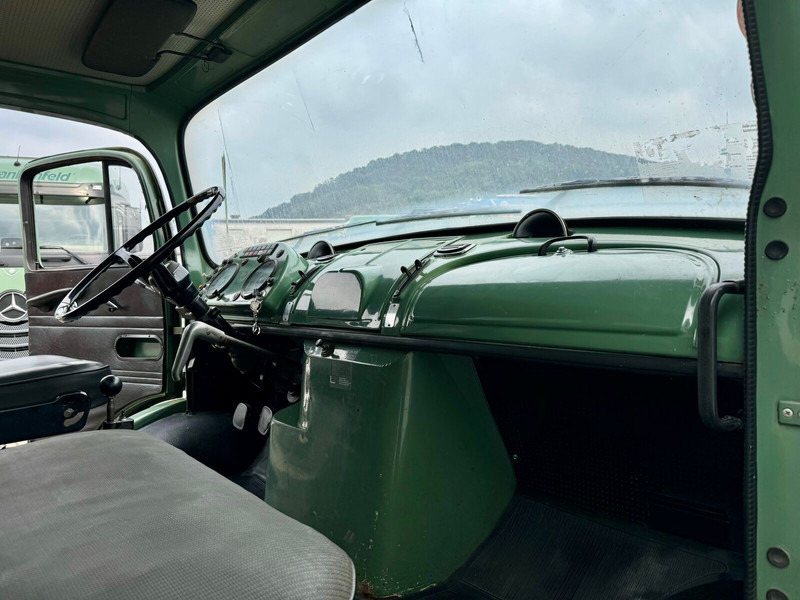 Mercedes-Benz LK 1313 Haubenwagen Oldtimer 3 Wischer hohe Scheibe - Billenőplatós teherautó: 4 kép. Mercedes-Benz LK 1313 Haubenwagen Oldtimer 3 Wischer hohe Scheibe - Billenőplatós teherautó: 4 kép.