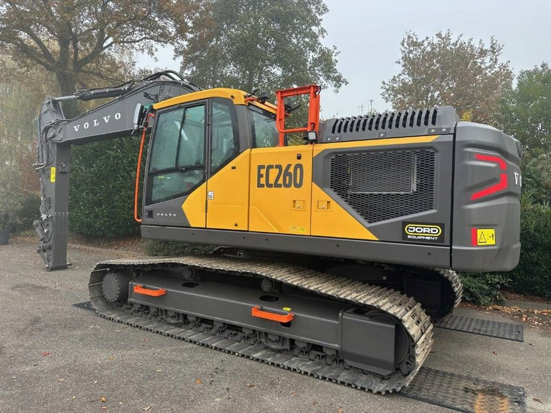 Volvo EC 250 EL - Lánctalpas kotró: 2 kép. Volvo EC 250 EL - Lánctalpas kotró: 2 kép.