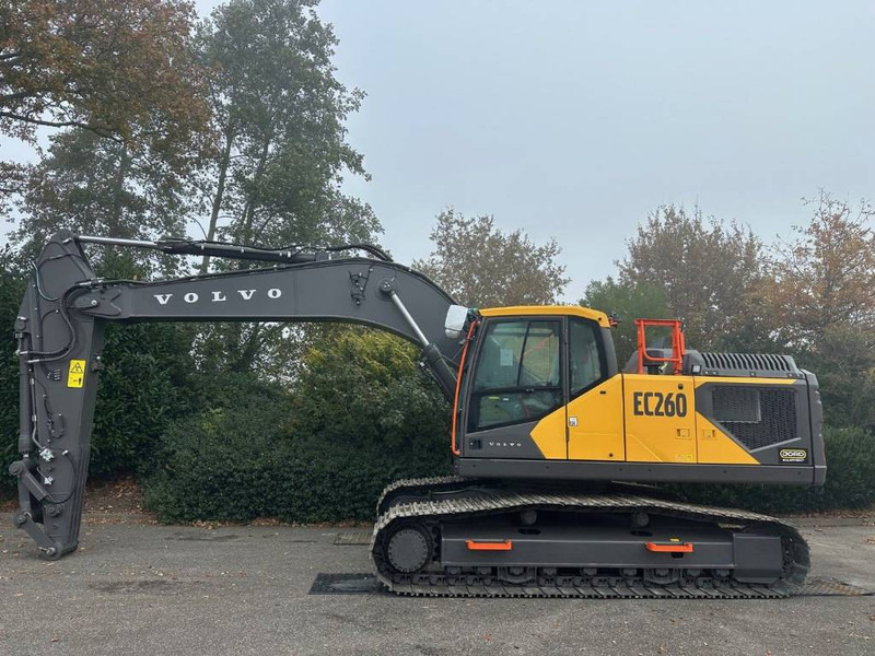 Volvo EC 250 EL - Lánctalpas kotró: 1 kép. Volvo EC 250 EL - Lánctalpas kotró: 1 kép.