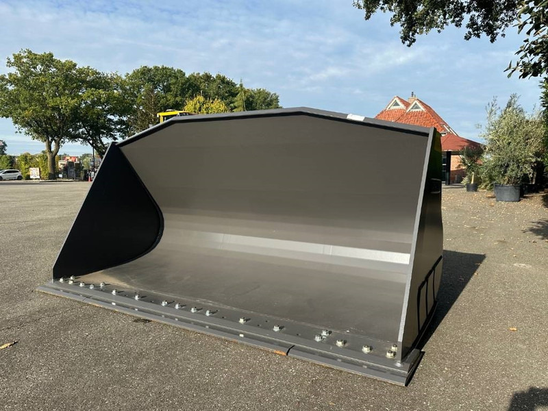 Volvo L90H bucket - Kanál - Építőipari gépek: 3 kép. Volvo L90H bucket - Kanál - Építőipari gépek: 3 kép.