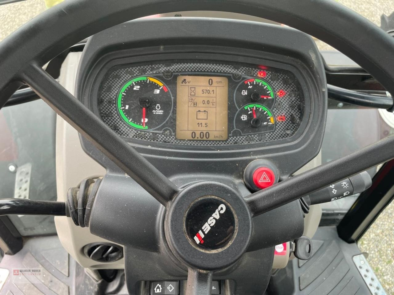 Case IH FarmallC - Traktor: 3 kép. Case IH FarmallC - Traktor: 3 kép.